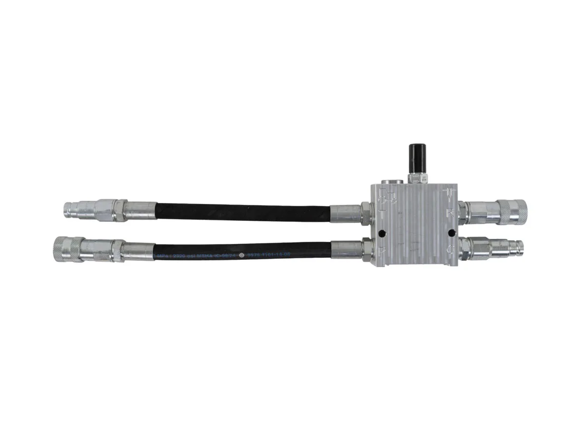 Titan Hydraulic Oil Flow Divider
